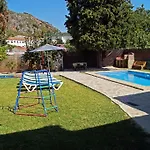Cipreses Tatil Evi *